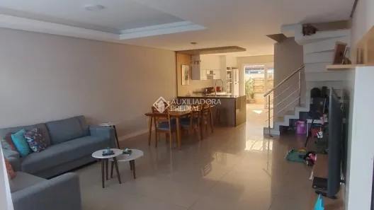 Casa com 3 Quartos à venda, 188m² no Hípica, Porto Alegre