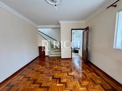 Sobrado com 3 Quartos à venda, 150m² no Aparecida, Santos