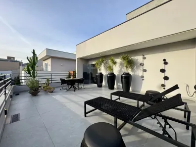 Casa de Condomínio com 3 Quartos à venda, 362m² no Uberaba, Curitiba