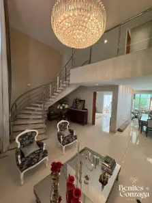 Sobrado com 4 Quartos à venda, 472m² no Conjunto Habitacional Inocente Vila Nova Júnior, Maringá