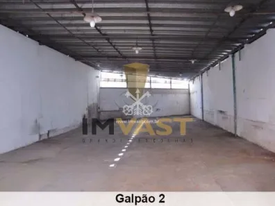 Galpão/Depósito/Armazém à venda, 700m² no Vila Vermelha, São Paulo