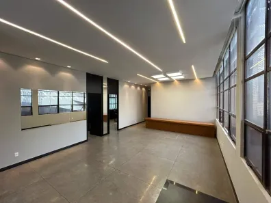 Ponto Comercial para alugar, 210m² no Gutierrez, Belo Horizonte