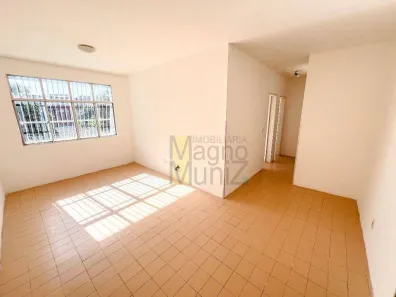 Apartamento com 3 Quartos para alugar, 78m² no Vicente Pinzon, Fortaleza