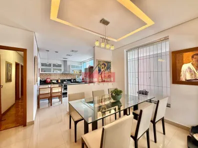 Casa com 4 Quartos à venda, 186m² no Santa Efigênia, Belo Horizonte