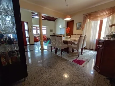 Casa com 3 Quartos à venda, 280m² no Parque São Quirino, Campinas
