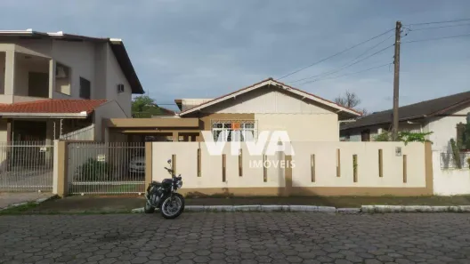 Casa com 4 Quartos à venda, 140m² no Barra do Rio, Itajaí
