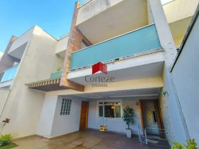 Sobrado com 3 Quartos à venda, 210m² no Pedro Moro, São José dos Pinhais