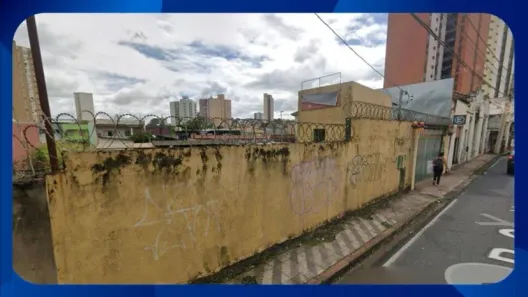 Lote/Terreno com 1 Quarto à venda, 10m² no Centro, Uberaba