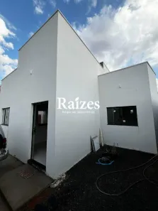 Casa com 2 Quartos à venda, 126m² no Jardim Europa, Uberlândia