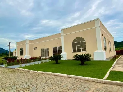 Lote/Terreno à venda, 240m² no Ubatiba, Maricá