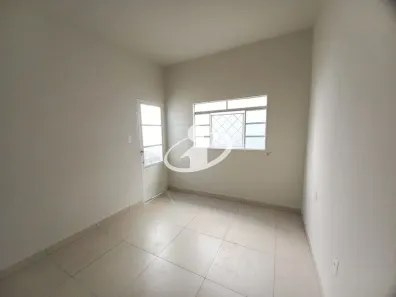 Casa com 8 Quartos à venda, 208m² no Marta Helena, Uberlândia