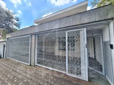 Casa com 3 Quartos para alugar, 395m² no Indianópolis, São Paulo