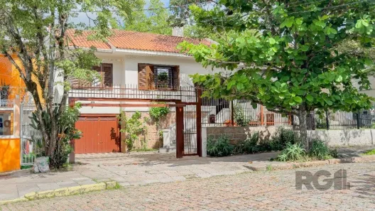 Casa com 3 Quartos à venda, 344m² no São João, Porto Alegre