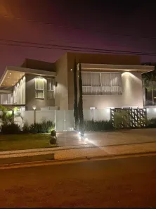 Sobrado com 5 Quartos à venda, 470m² no Jardins Lisboa, Goiânia