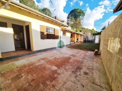 Casa com 2 Quartos à venda, 81m² no Centro, São Bento do Sapucaí