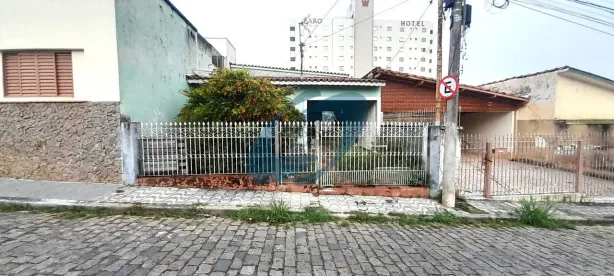 Casa com 2 Quartos à venda, 121m² no Centro, Atibaia