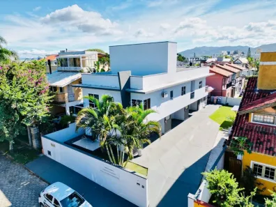 Casa com 2 Quartos para alugar, 100m² no Campeche, Florianópolis