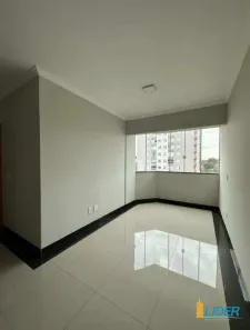 Apartamento com 3 Quartos para alugar, 80m² no Tubalina, Uberlândia