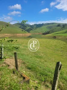 Fazenda/Sítio com 3 Quartos à venda, 300m² no Área Rural de São José dos Campos, São José dos Campos