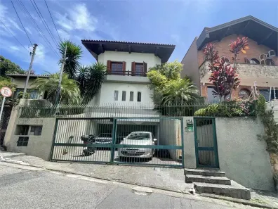 Sobrado com 6 Quartos à venda, 420m² no Vila Tramontano, São Paulo