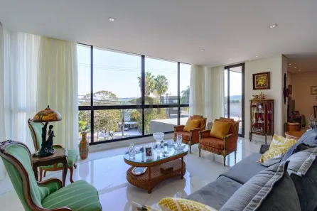 Casa de Condomínio com 3 Quartos à venda, 452m² no Pousada dos Bandeirantes, Carapicuíba