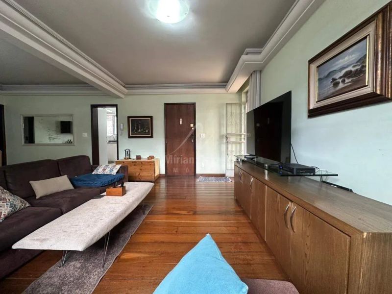 Apartamento com 4 quartos — Santa Efigênia, Belo Horizonte