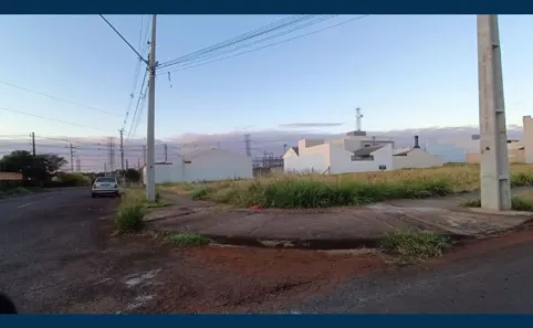 Lote/Terreno à venda, 404m² no Santa Felicidade, Cascavel