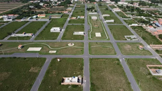 Lote/Terreno à venda, 140m² no Novo Horizonte, Feira de Santana