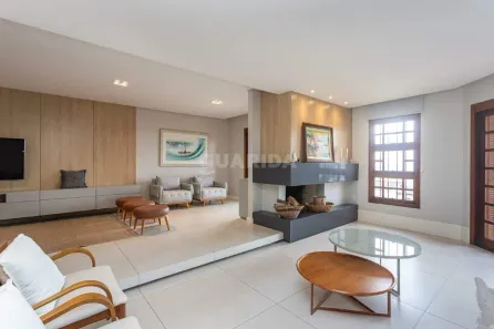 Casa de Condomínio com 3 Quartos para alugar, 420m² no Nonoai, Porto Alegre
