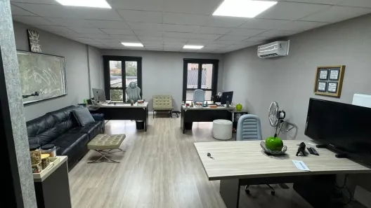 Sala Comercial à venda, 48m² no Vila Hamburguesa, São Paulo