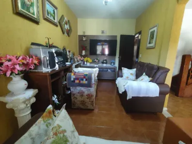Casa com 6 Quartos à venda, 200m² no Ressaca, Contagem