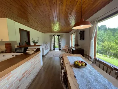 Fazenda/Sítio com 4 Quartos à venda, 120m² no , Campos do Jordão