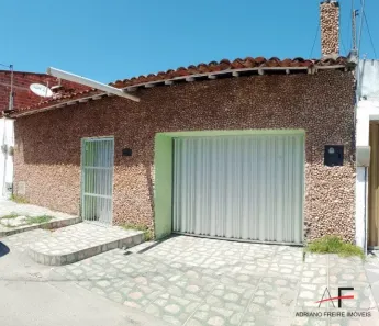Casa com 3 Quartos à venda, 216m² no Jangurussu, Fortaleza