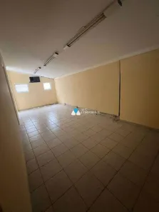 Sala Comercial para alugar, 57m² no Cambuí, Campinas