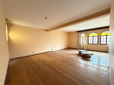Casa com 5 Quartos à venda, 369m² no Bom Pastor, Juiz de Fora