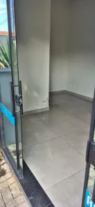 Prédio Comercial para alugar, 25m² no Jardim Oriente, São José dos Campos