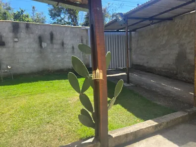 Casa com 2 Quartos para alugar, 55m² no Novas Esmeraldas, Esmeraldas