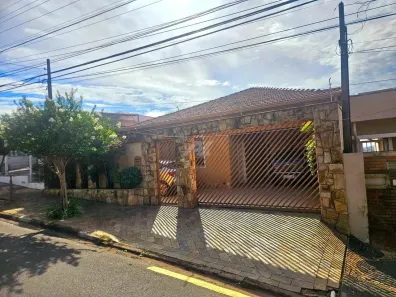Casa com 4 Quartos à venda, 236m² no Vila Nogueira, Campinas
