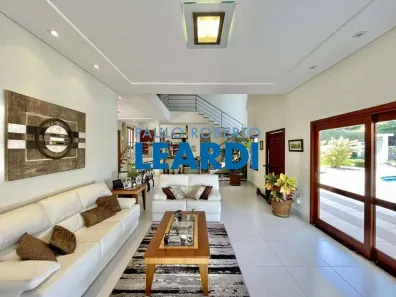 Casa com 5 Quartos à venda, 618m² no Parque Dom Henrique, Cotia