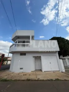 Sobrado com 3 Quartos para alugar, 228m² no Centro, São Carlos