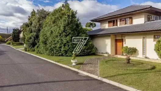 Casa de Condomínio com 3 Quartos para alugar, 277m² no Santa Felicidade, Curitiba
