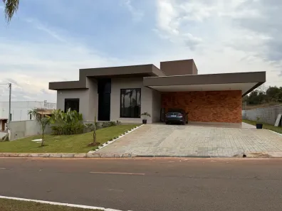 Casa de Condomínio com 4 Quartos à venda, 340m² no Balneário Água Limpa, Nova Lima