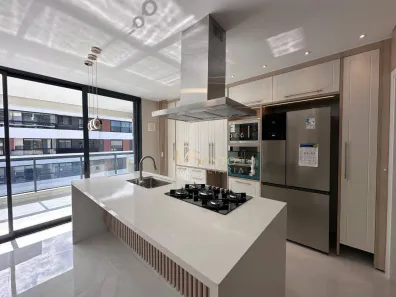 Apartamento com 3 Quartos à venda, 145m² no Jurerê, Florianópolis