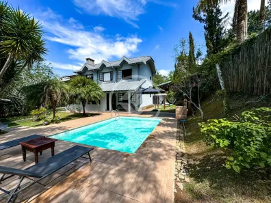 Casa de Condomínio com 4 Quartos à venda, 235m² no Albuquerque, Teresópolis