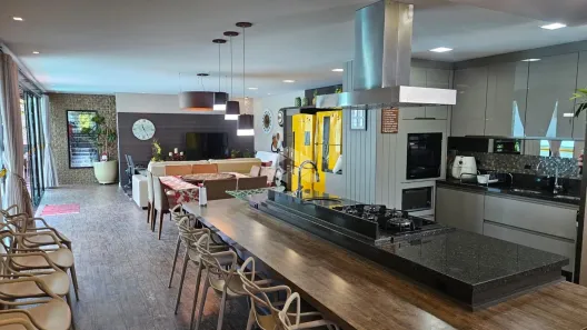 Casa com 5 Quartos à venda, 350m² no Jurerê Internacional, Florianópolis