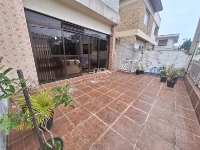 Sobrado com 4 Quartos à venda, 260m² no Jardim da Glória, São Paulo