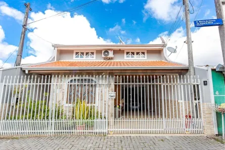 Sobrado com 3 Quartos à venda, 208m² no Pinheirinho, Curitiba