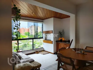 Apartamento com 3 Quartos à venda, 99m² no Passo da Areia, Porto Alegre
