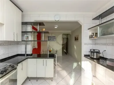 Sobrado com 3 Quartos à venda, 216m² no Parque São Domingos, São Paulo