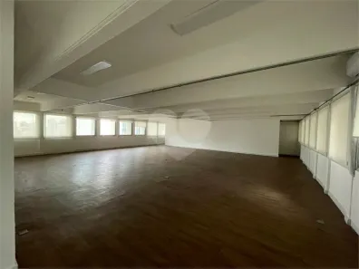 Sala Comercial para alugar, 480m² no Cerqueira César, São Paulo
